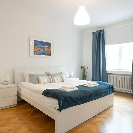 City Center Operastreet Apartment "Italy" Вена Экстерьер фото